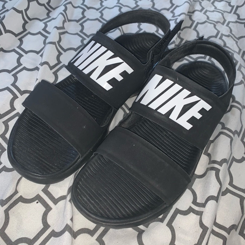 Nike tanjun Sandals